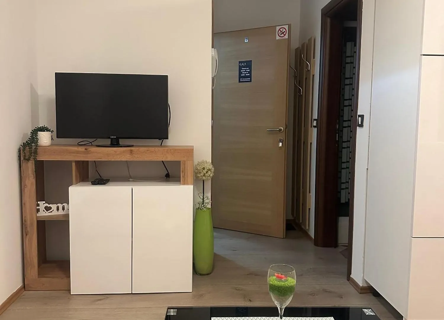 Apartments With A Parking Space Delnice, Gorski Kotar - 20247 Croatia